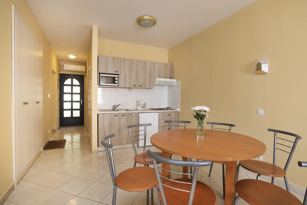 Apartments Amfora Plava Laguna Umag Bagian luar foto