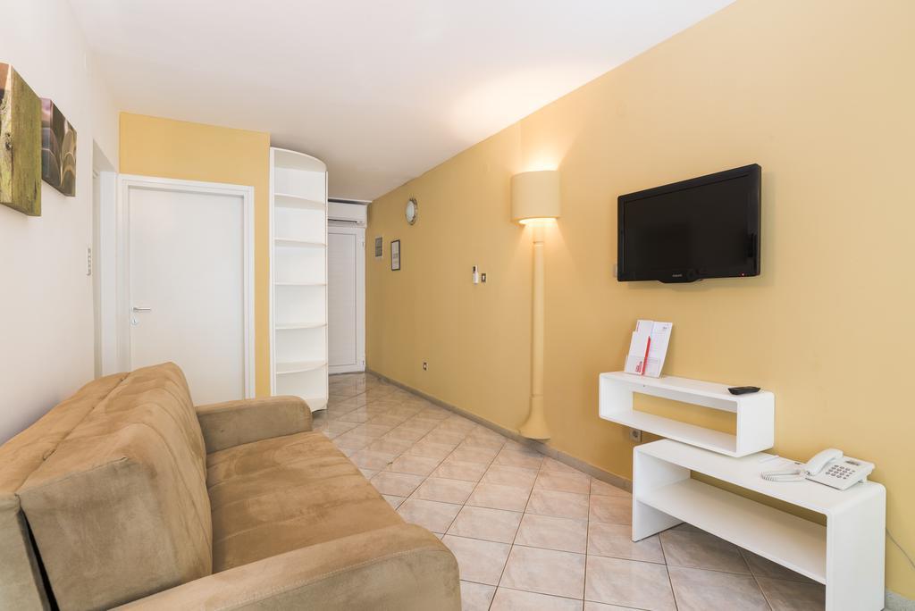 Apartments Amfora Plava Laguna Umag Ruang foto